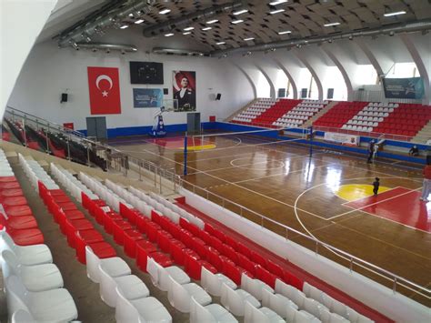 Atatürk spor salonu